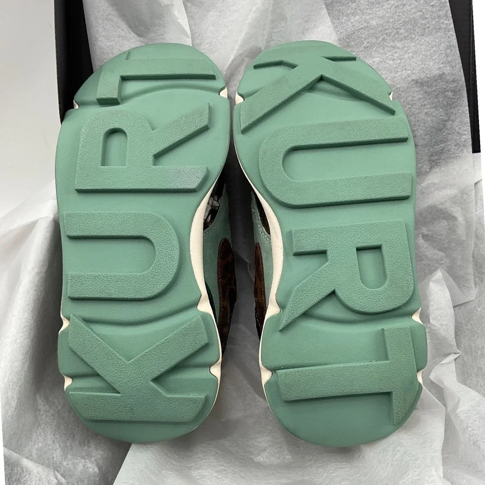 Kurt Geiger sculpted geiger